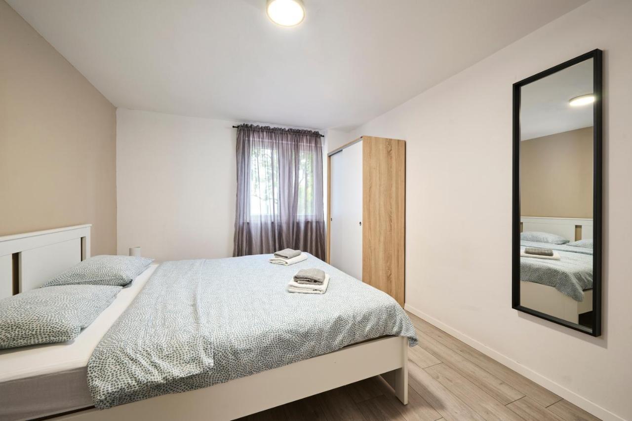 Lina Apartments Umag Ngoại thất bức ảnh